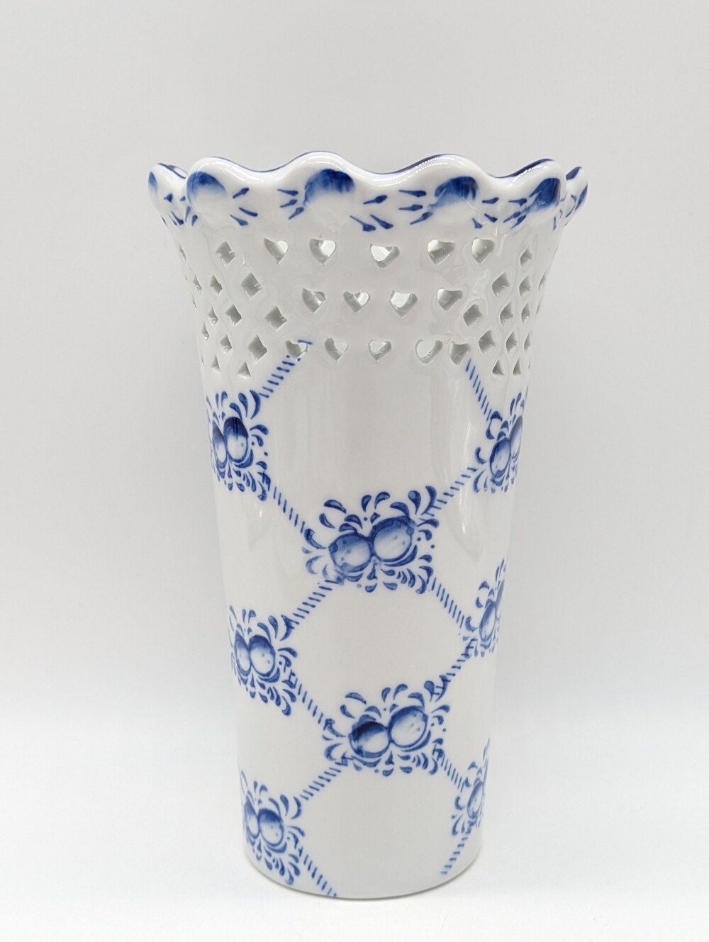 Vintage Blue White Porcelain Reticulated Vase